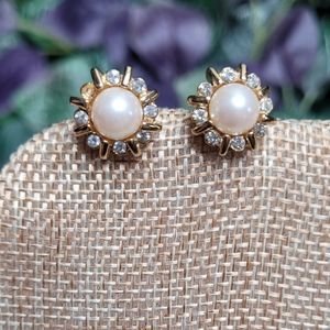 Beautiful earrings and a smile will help you sparkle and shine like nothing else